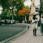 바쁘고 지친 일상 속, 여성 건강관리 새로운 트렌드와 실천 노하우 a couple of people walking down a street